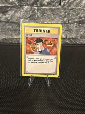 Pokemon Brock 98/132 Vintage Trainer from Gym Heroes Unlimited (2000) M/NM